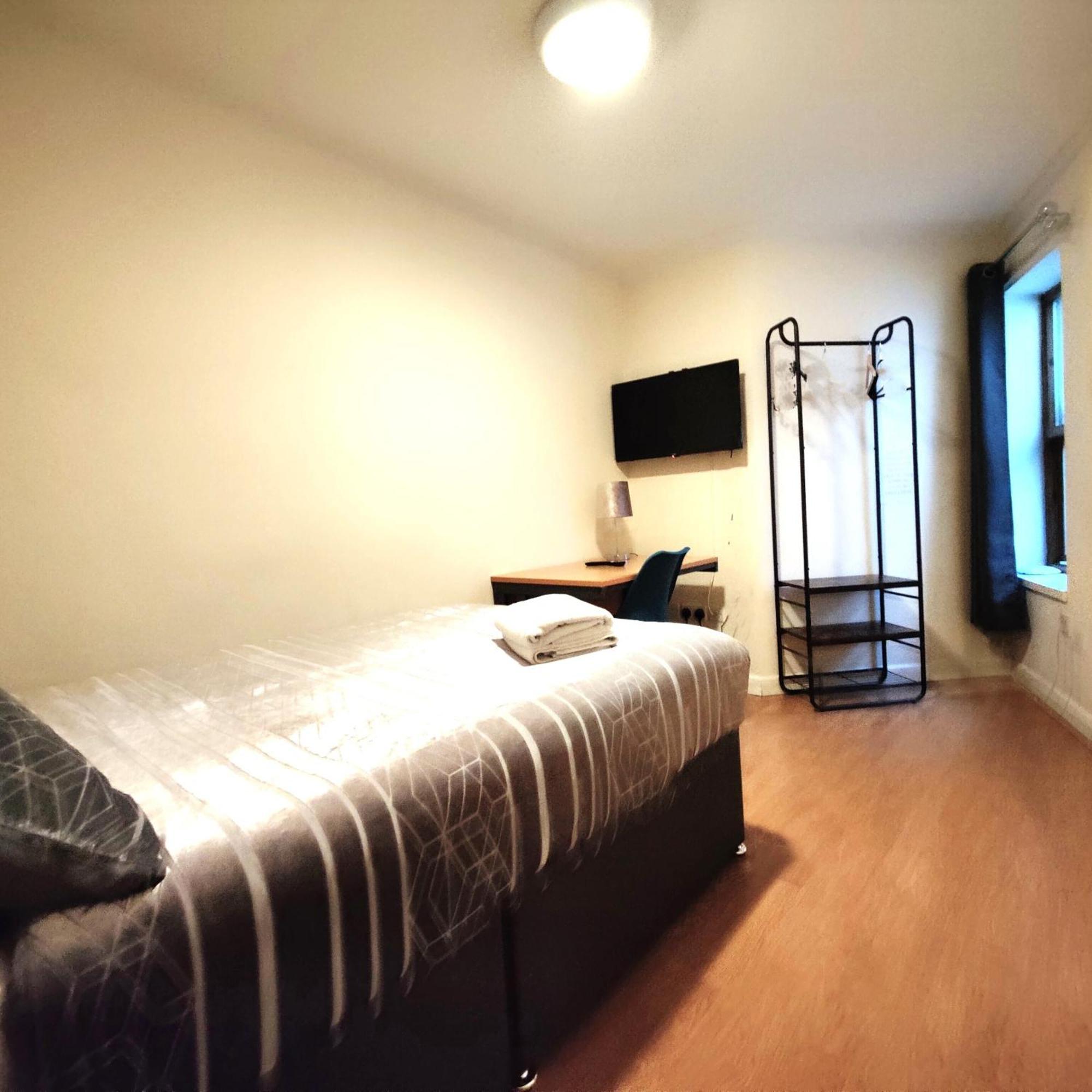 Liverpool City Centre Private Rooms Including Smart Tvs - With Shared Bathroom Eksteriør bilde