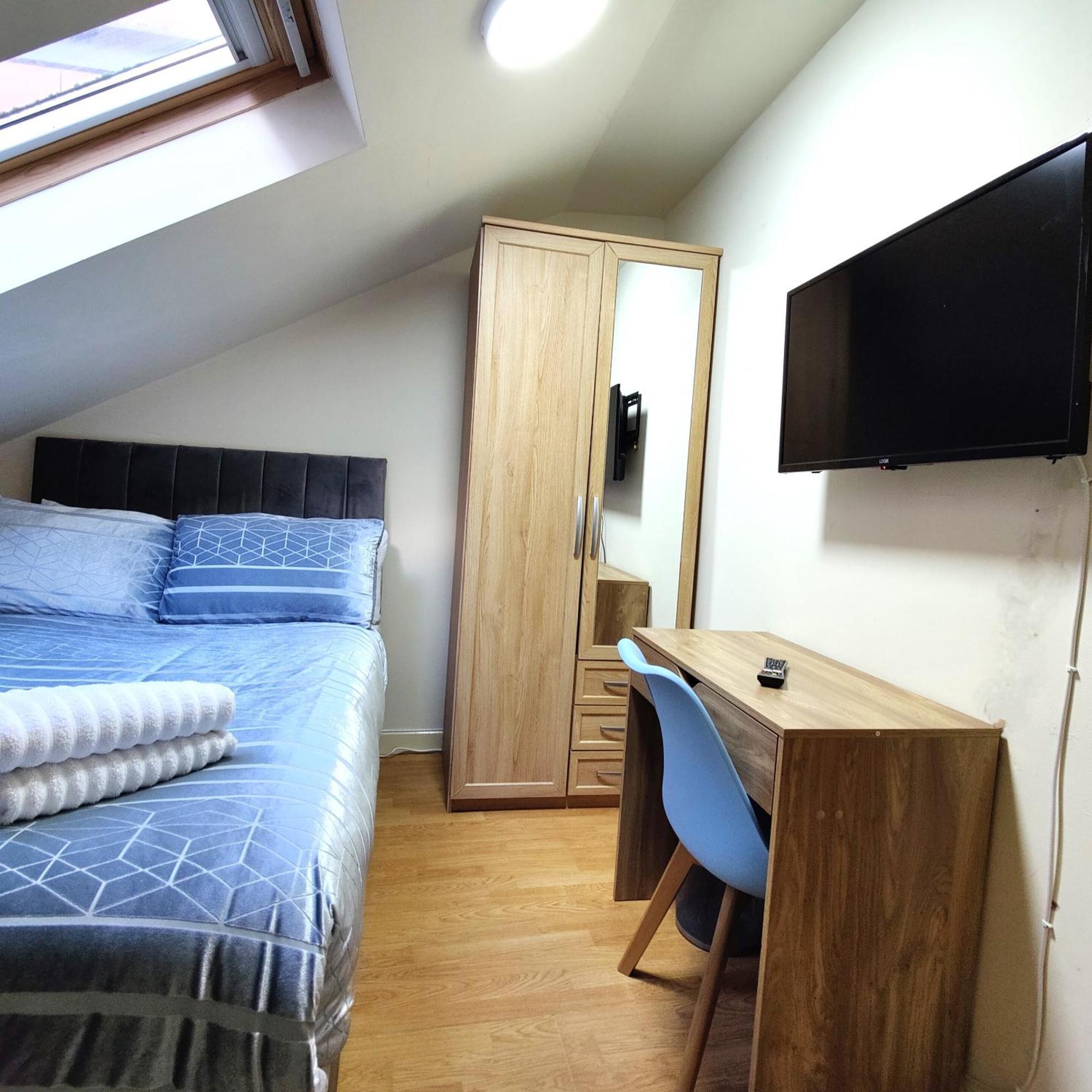 Liverpool City Centre Private Rooms Including Smart Tvs - With Shared Bathroom Eksteriør bilde