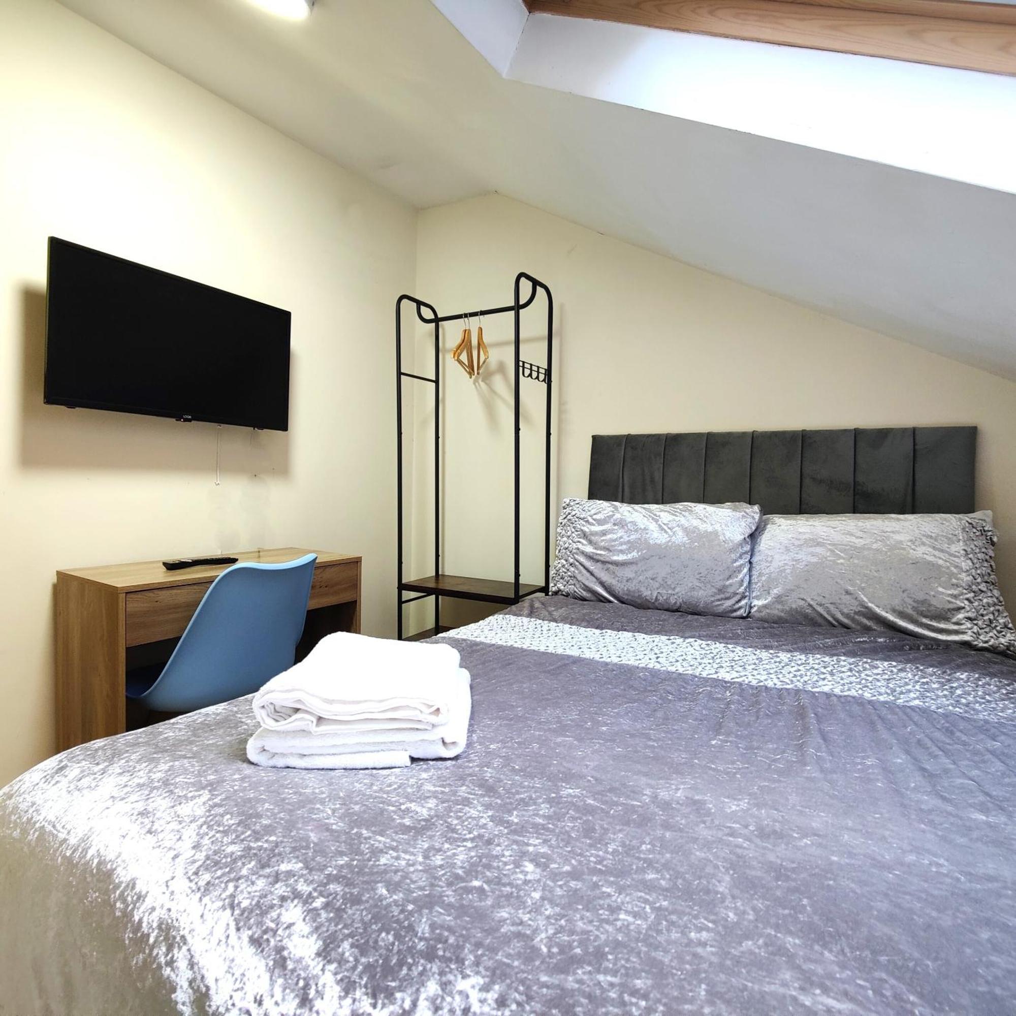 Liverpool City Centre Private Rooms Including Smart Tvs - With Shared Bathroom Eksteriør bilde